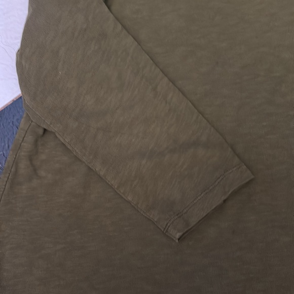 J crew long sleeve slub tee Olive green XL - Picture 2 of 3